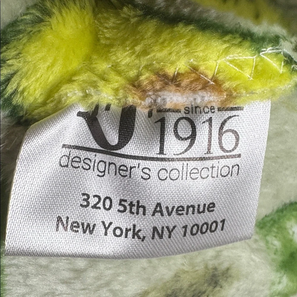 NWT RJ Home Avocado Plush Flannel Throw Blanket 50” x 60”
